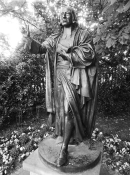 Statue of John Wesley  